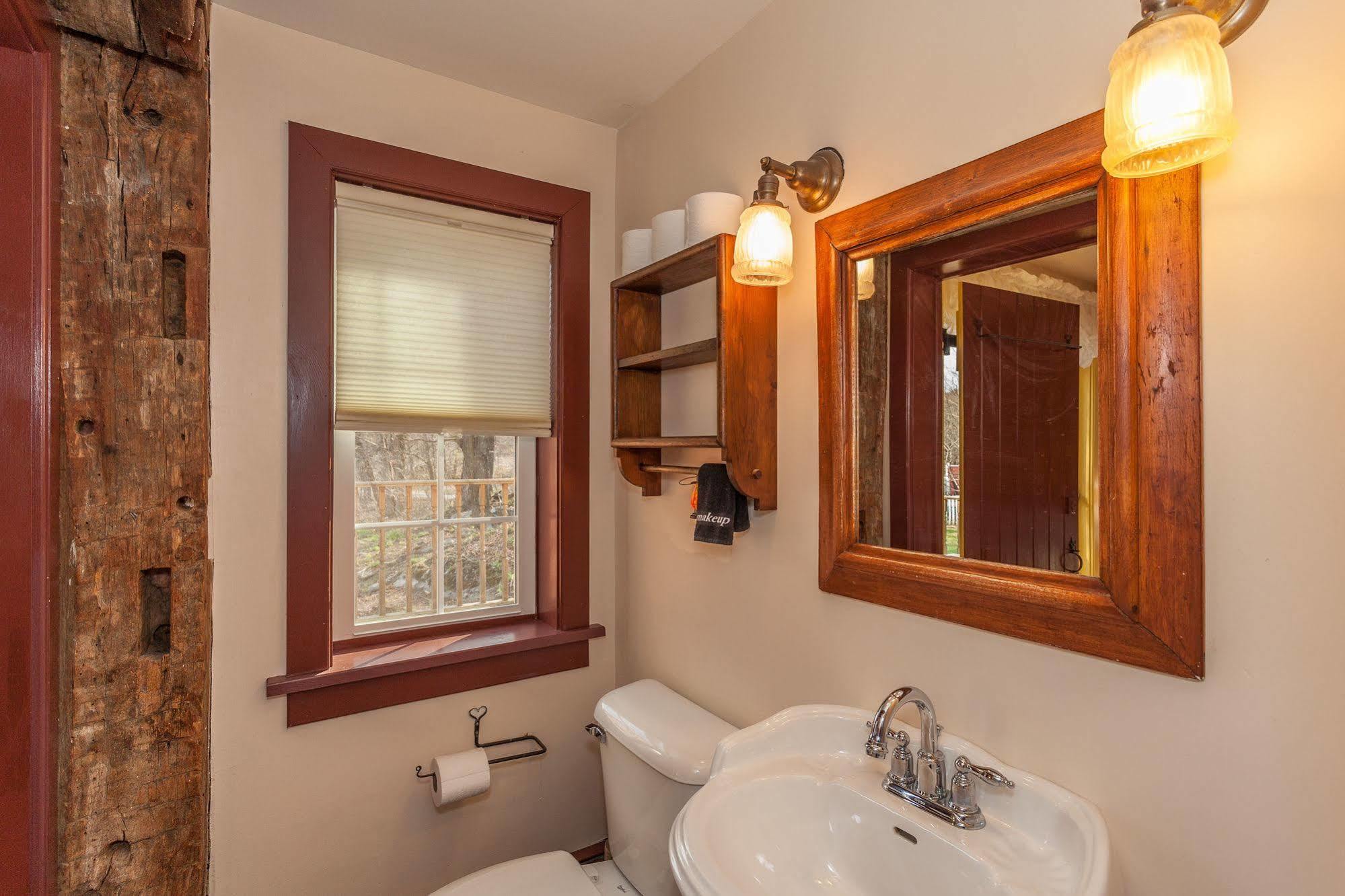 Inn At Buck Hollow Farm Fairfax Екстериор снимка